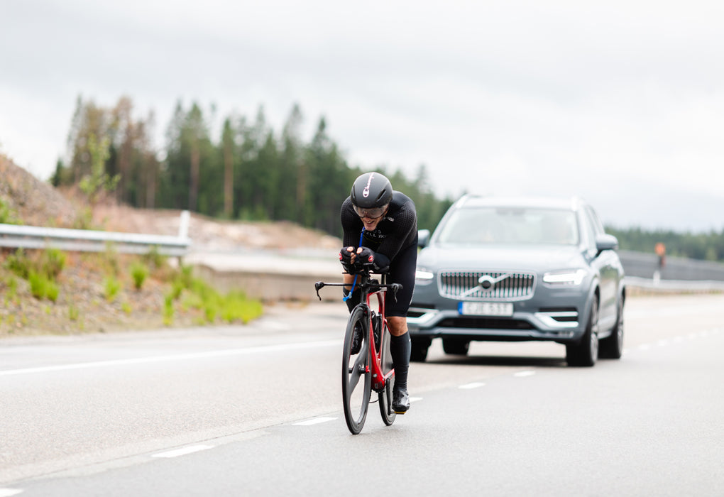 Cellexir grundaren Jonas Bohr slog 3 världsrekord i cykel!